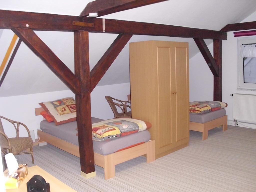 Ferienwohnung Am Dorfplatz Wittenberg Pokoj fotografie